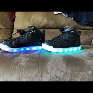 Sketchers Light up